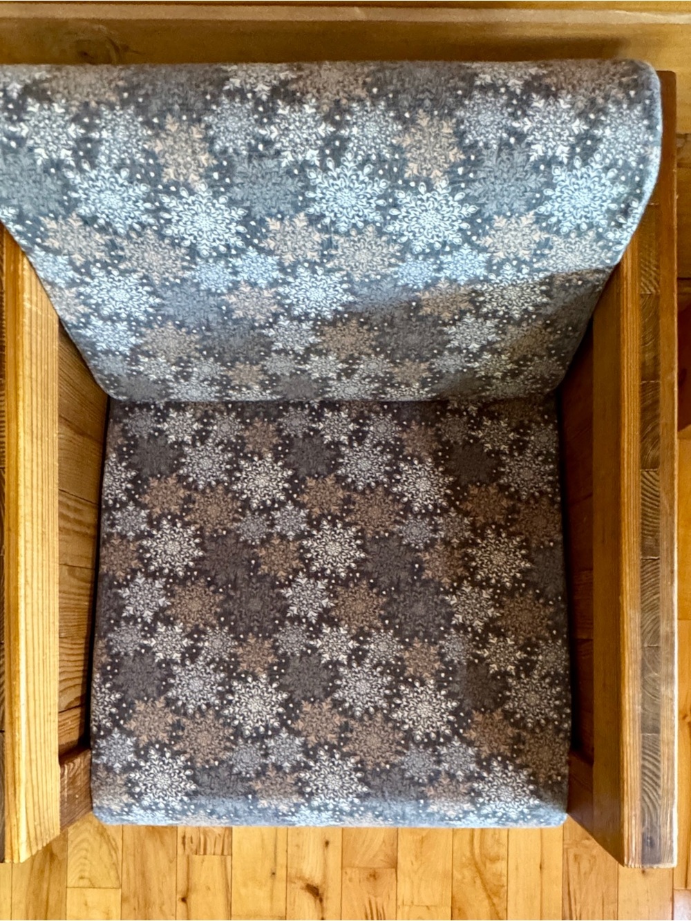 Custom THIS END UP Classic Chair Cover Snowflake Sky Machine Washable Flannel - Picture 6 of 12